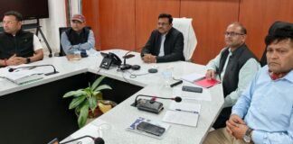 Uttarakhand:-मुख्य सचिव का अधिकारियों का निर्देश 24×7 अलर्ट मोड पर रहें अधिकारी-राज्य के नागरिकों की सुरक्षा सर्वोच्च प्राथमिकता,एसईओसी से की स्थिति की समीक्षा