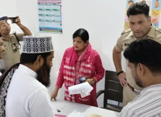 Uttarakhand:-मुख्यमंत्री धामी के सख्त रुख का असर-बाजपुर में 5 और मदरसों पर प्रशासन का शिकंजा,किए गए सील