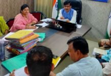 Uttarakhand:-अनुसूचित जाति आयोग के अध्यक्ष मुकेश कुमार की अध्यक्षता में आयोग कार्यालय में आयोजित तीन दिवसीय जनसुनवाई कार्यक्रम में सुनी गई 45 शिकायतें,26 शिकायतों का मौके पर किया गया निस्तारण