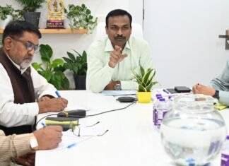Uttarakhand:-अपर मुख्य निर्वाचन अधिकारी ने एसआईआर पर राजनैतिक दलों के साथ की बैठक,दी SIR की विस्तृत जानकारी,3 अक्टूबर को अंतिम मतदाता सूची का होगा प्रकाशन