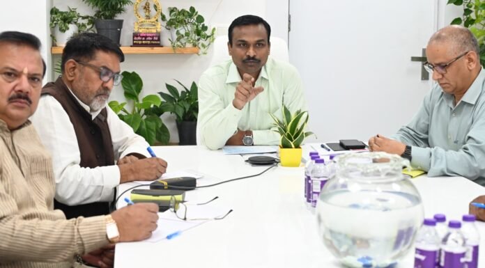 Uttarakhand:-अपर मुख्य निर्वाचन अधिकारी ने एसआईआर पर राजनैतिक दलों के साथ की बैठक,दी SIR की विस्तृत जानकारी,3 अक्टूबर को अंतिम मतदाता सूची का होगा प्रकाशन
