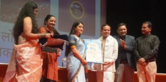 Dehradun:-गढ़वाल केंद्रीय विश्वविद्यालय में विश्व पर्यटन दिवस पर तीन दिवसीय पर्यटन उत्सव का आयोजन,विनसर पब्लिकेशन के व्यवस्थापक कीर्ति नवानी ‘सैर सलीका पुरस्कार’ से सम्मानित