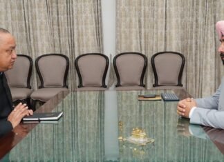 Uttarakhand:-राज्यपाल गुरमीत सिंह से मिले पर्यटन सचिव धीराज सिंह गर्ब्याल,प्रदेश में पर्यटन गतिविधियों की दी जानकारी