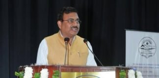 Uttarakhand:-मुख्य सचिव आनन्द बर्द्धन ने किया दून विश्वविद्यालय में दो दिवसीय राष्ट्रीय संगोष्ठी का शुभारंभ