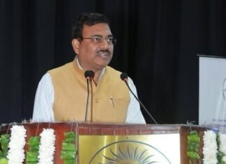 Uttarakhand:-मुख्य सचिव आनन्द बर्द्धन ने किया दून विश्वविद्यालय में दो दिवसीय राष्ट्रीय संगोष्ठी का शुभारंभ