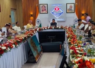 Champawat:-सीमांत क्षेत्रों तक सरकार,विकास को नई रफ्तार,भारत-नेपाल अंतरराष्ट्रीय सीमा से सटे बनबसा में धामी कैबिनेट की बैठक,शासन को सीमांत क्षेत्रों तक ले जाने की नई पहल