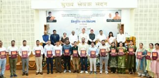 Dehradun:-मुख्यमंत्री पुष्कर धामी ने आयुष एवं ईएसआई के 332 नव नियुक्त कार्मिकों को प्रदान किए नियुक्ति पत्र