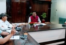 Uttarakhand:-मुख्य सचिव आनन्द बर्द्धन ने की 25 बिंदु कार्यक्रम की समीक्षा