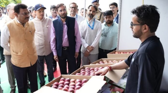 Uttarakhand:-नाबार्ड का दो दिवसीय ‘सेब महोत्सव 3.0’ संपन्न,महोत्सव में लगभग 2,400 किलोग्राम सेब और 700 किलोग्राम कीवी फल की हुई बिक्री