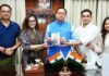 Uttarakhand:-मुख्यमंत्री पुष्कर धामी ने ‘Maverick Jaspal:The Man Who Changed Indian Shooting’ पुस्तक का किया विमोचन