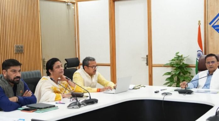 Uttarakhand:-प्रमुख सचिव ने राजाजी नेशनल पार्क एवं फूलों की घाटी राष्ट्रीय पार्क के प्रस्तावित ईको-सेंसेटिव जोन के संबंध में ली बैठक