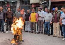 Uttarakhand:-कांग्रेस के कथित दलित-विरोधी बयानों के विरोध में भाजपा अनुसूचित मोर्चा ने किया पुतला दहन