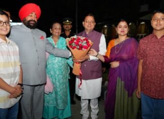Dehradun:-मुख्यमंत्री पुष्कर धामी ने की राज्यपाल गुरमीत सिंह के उत्तराखण्ड में योगदान,मार्गदर्शन और जनसेवा के प्रयासों की सराहना