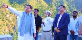Uttarakhand:-मुख्यमंत्री पुष्कर धामी ने श्रीनगर-देवप्रयाग राष्ट्रीय राजमार्ग पर पहाड़ी के उपचारात्मक कार्यों का किया निरीक्षण