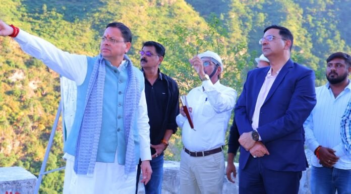 Uttarakhand:-मुख्यमंत्री पुष्कर धामी ने श्रीनगर-देवप्रयाग राष्ट्रीय राजमार्ग पर पहाड़ी के उपचारात्मक कार्यों का किया निरीक्षण