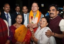 Uttarakhand:-ऋषिकेश में मुख्यमंत्री पुष्कर सिंह धामी का स्थानीय लोगों एवं युवाओं ने किया भव्य स्वागत